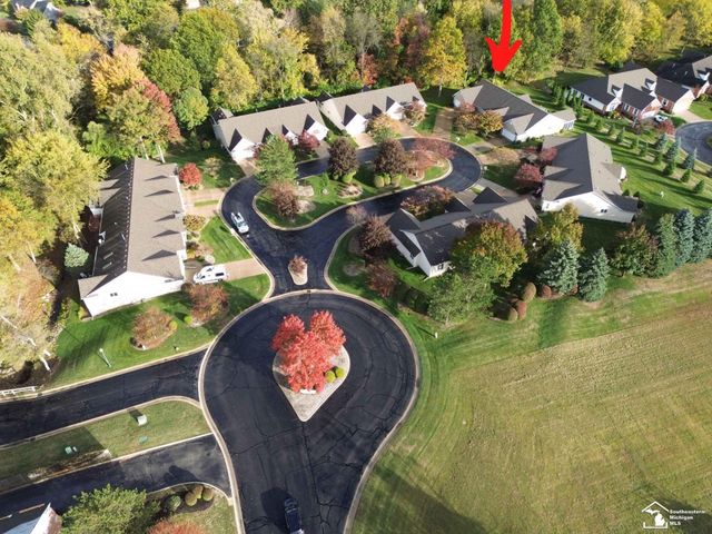 3168 Crystal Court, Lambertville, MI 48144