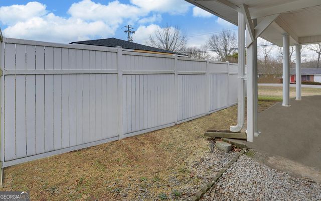 926 Skyline Drive, Toccoa, GA 30577