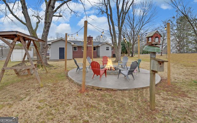 926 Skyline Drive, Toccoa, GA 30577