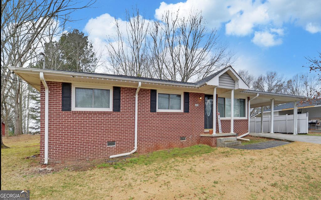 926 Skyline Drive, Toccoa, GA 30577
