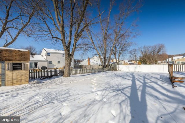 3 KENNINGTON RD, Marlton, NJ 08053