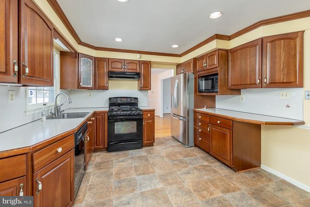 3 KENNINGTON RD, Marlton, NJ 08053