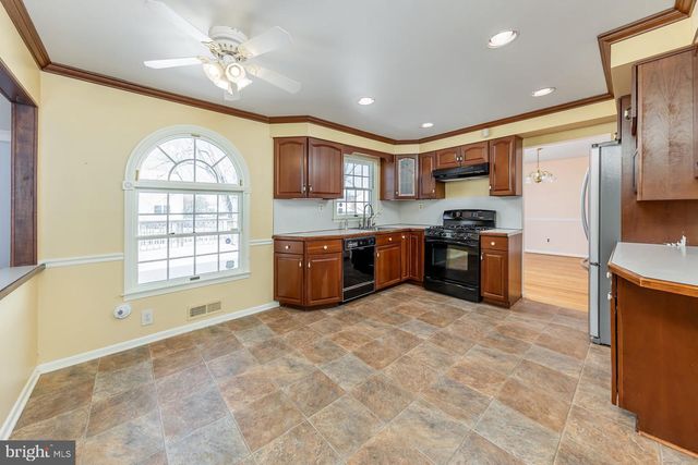 3 KENNINGTON RD, Marlton, NJ 08053