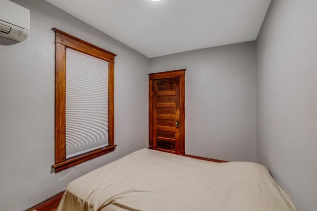 2821 Garfield Avenue, Minneapolis, MN 55408