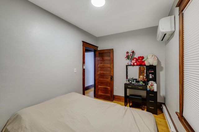 2821 Garfield Avenue, Minneapolis, MN 55408