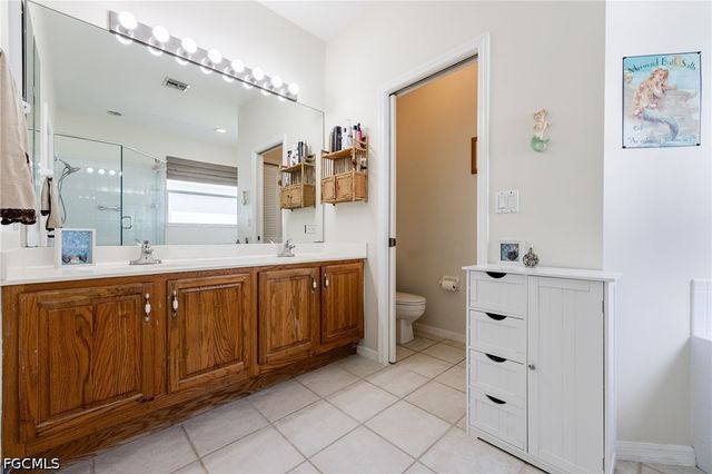 11062 Lakeland CIR, Fort Myers, FL 33913