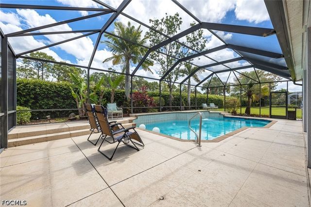 11062 Lakeland CIR, Fort Myers, FL 33913