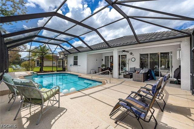 11062 Lakeland CIR, Fort Myers, FL 33913