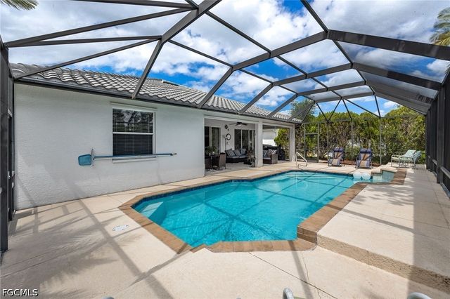 11062 Lakeland CIR, Fort Myers, FL 33913