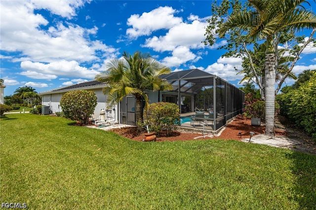 11062 Lakeland CIR, Fort Myers, FL 33913