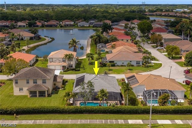 11062 Lakeland CIR, Fort Myers, FL 33913