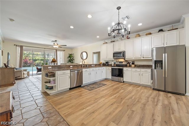 11062 Lakeland CIR, Fort Myers, FL 33913