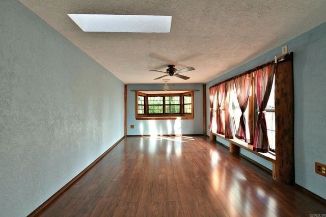 200 Ridge Street, Mena, AR 71953