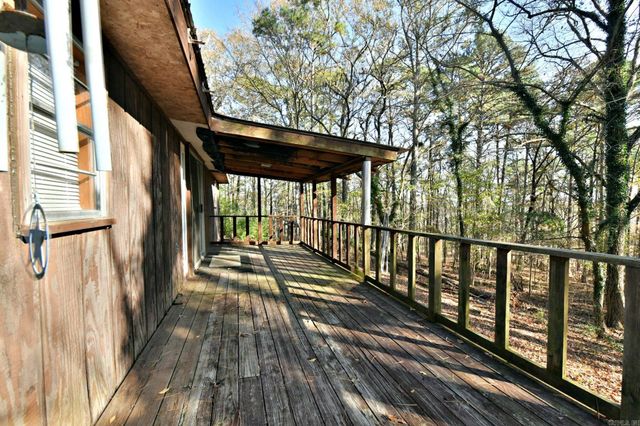 200 Ridge Street, Mena, AR 71953