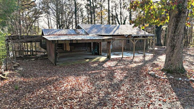 200 Ridge Street, Mena, AR 71953