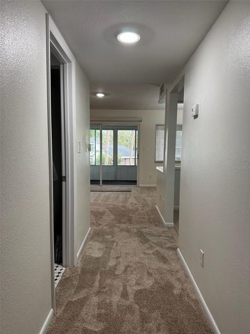 568 BAHIA CIRCLE B, Ocala, FL 34472