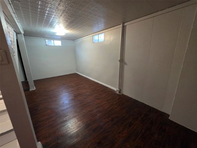 3925 64th Street, Urbandale, IA 50322