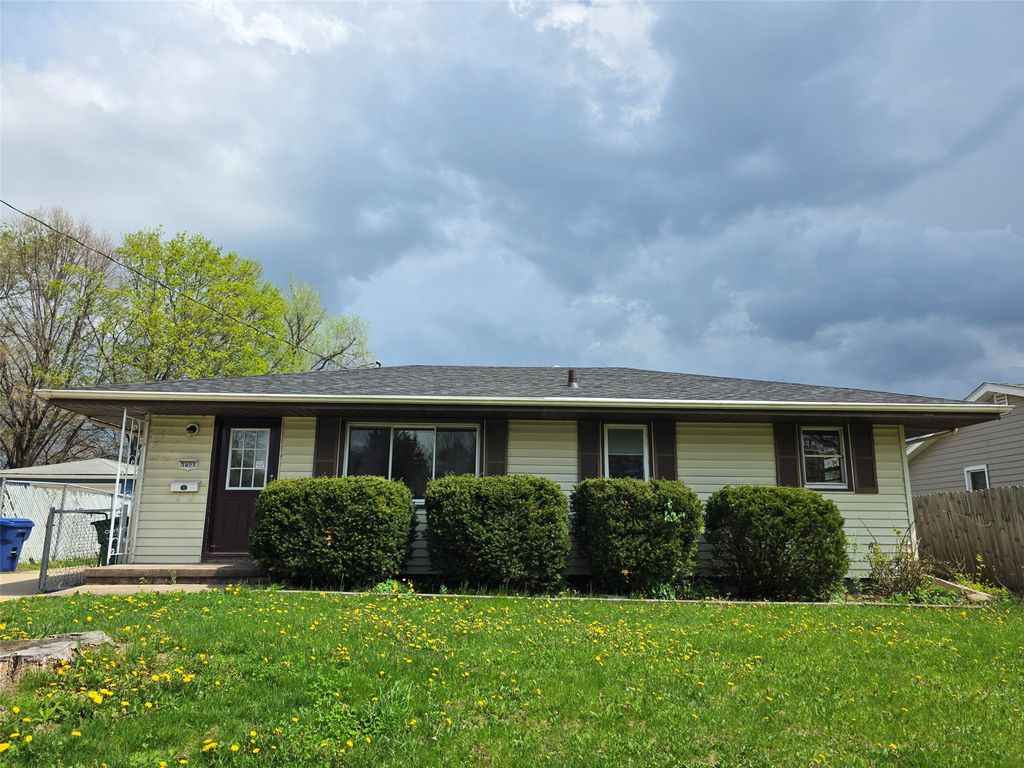 3925 64th Street, Urbandale, IA 50322