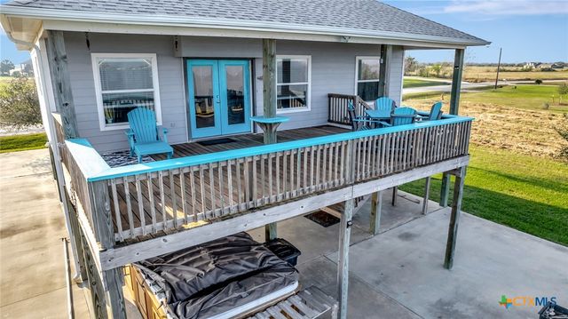 314 Windswept Drive, Port Lavaca, TX 77979