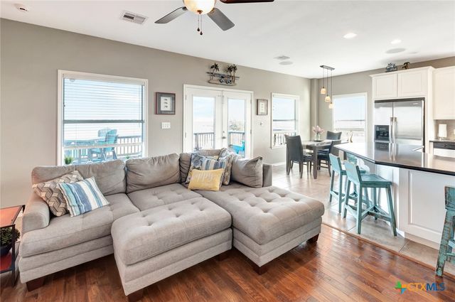 314 Windswept Drive, Port Lavaca, TX 77979