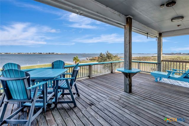 314 Windswept Drive, Port Lavaca, TX 77979