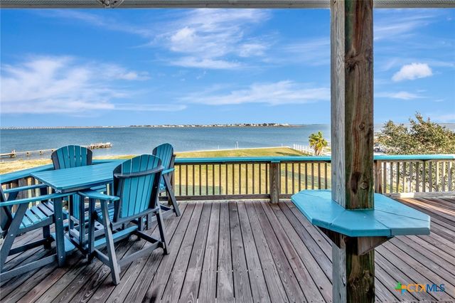 314 Windswept Drive, Port Lavaca, TX 77979