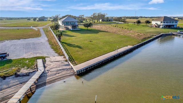 314 Windswept Drive, Port Lavaca, TX 77979