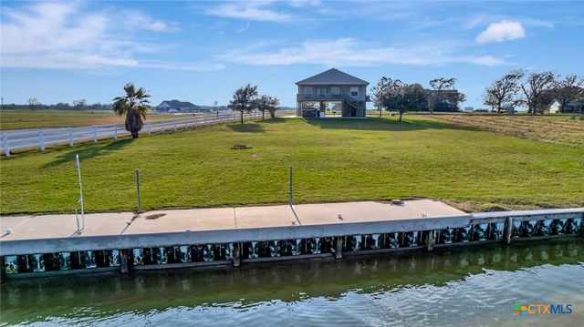 314 Windswept Drive, Port Lavaca, TX 77979