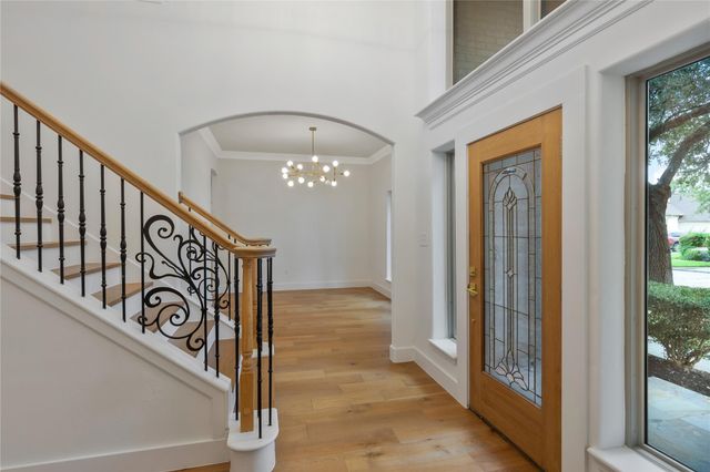 686 Edgewood Drive, Montgomery, TX 77356