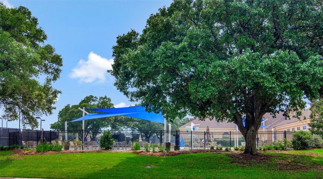 686 Edgewood Drive, Montgomery, TX 77356