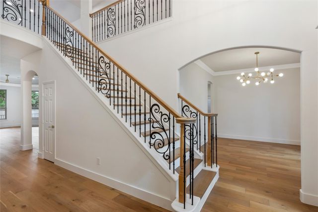 686 Edgewood Drive, Montgomery, TX 77356