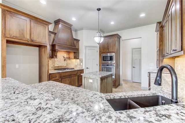 2013 Providence Drive, Norman, OK 73071