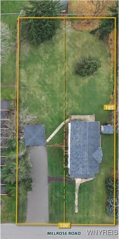 8 Melrose Road, Amherst, NY 14221