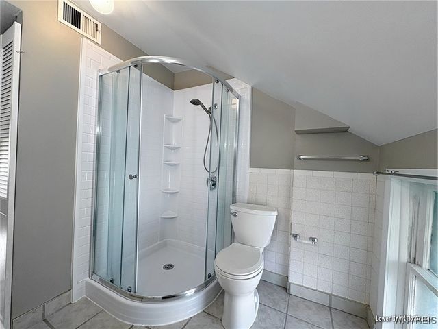 8 Melrose Road, Amherst, NY 14221