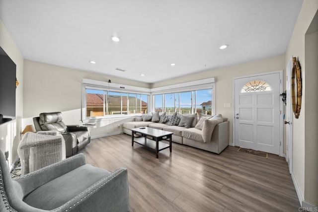 3527 Moultrie Avenue, San Diego, CA 92117