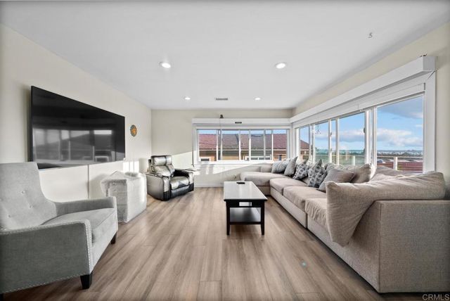 3527 Moultrie Avenue, San Diego, CA 92117