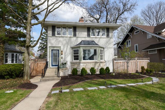818 N Euclid Avenue, Oak Park, IL 60302