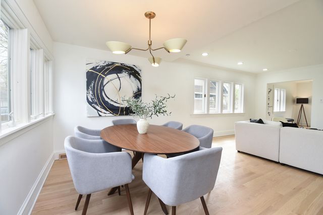 818 N Euclid Avenue, Oak Park, IL 60302