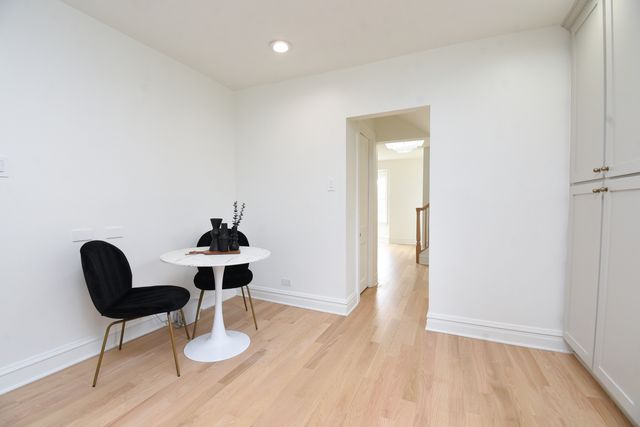 818 N Euclid Avenue, Oak Park, IL 60302