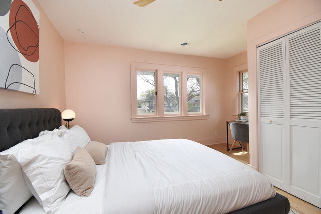 818 N Euclid Avenue, Oak Park, IL 60302