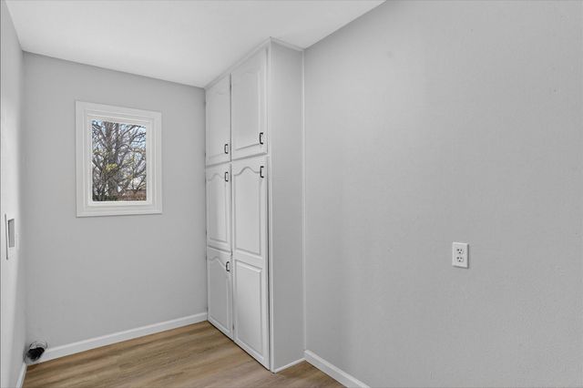 2216 W Austin, Bolivar, MO 65613