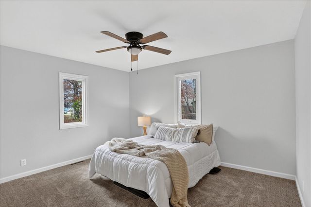 2216 W Austin, Bolivar, MO 65613