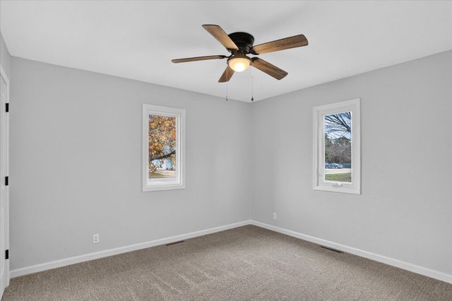 2216 W Austin, Bolivar, MO 65613