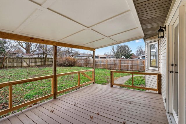 2216 W Austin, Bolivar, MO 65613