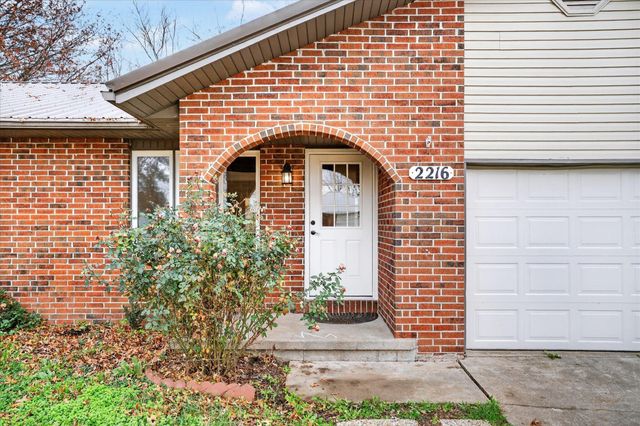 2216 W Austin, Bolivar, MO 65613