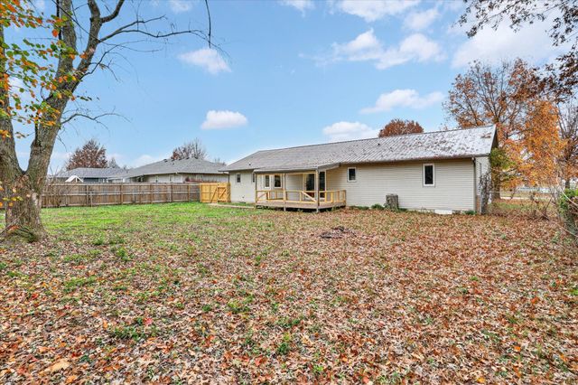 2216 W Austin, Bolivar, MO 65613