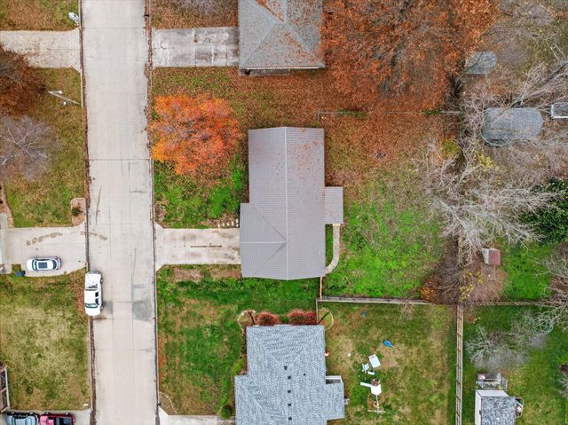 2216 W Austin, Bolivar, MO 65613