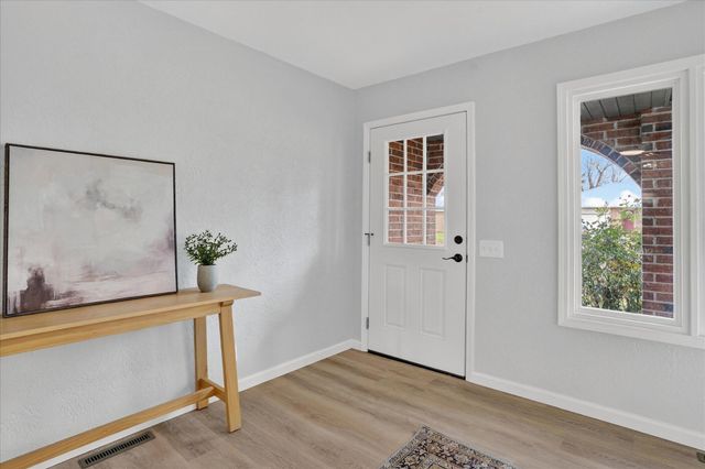 2216 W Austin, Bolivar, MO 65613