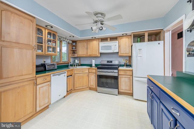 58 HAINES MILL RD, Delran, NJ 08075