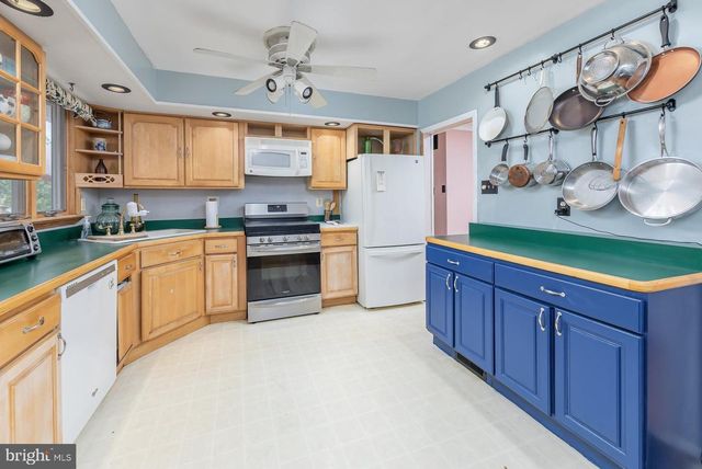 58 HAINES MILL RD, Delran, NJ 08075